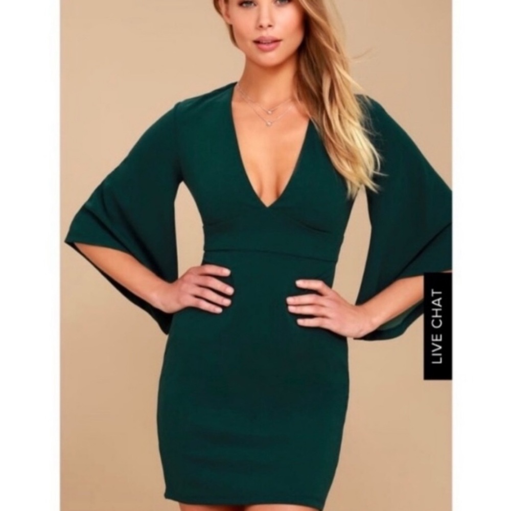 NWT Lulus Green Bell Sleeve Dress